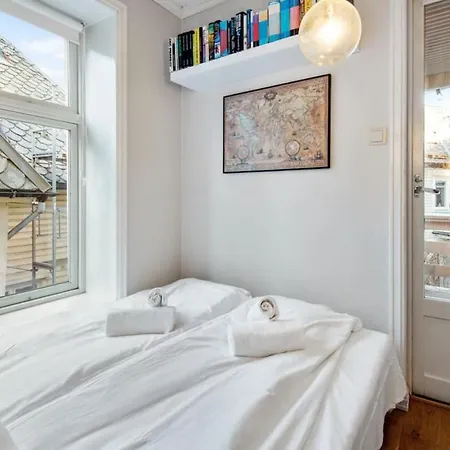Dinbnb Homes I Family Friendly In Historical Sandviken Appartement Bergen