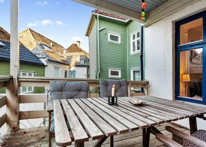 Dinbnb Homes I Family Friendly In Historical Sandviken * برغن