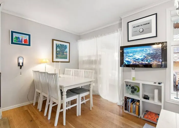 Dinbnb Homes I Family Friendly In Historical Sandviken Apartman